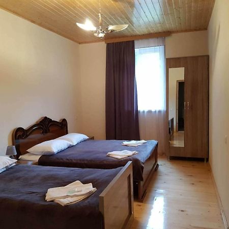 Guesthouse Guram Baba Mestia Esterno foto