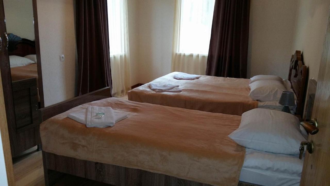 Guesthouse Guram Baba Mestia Esterno foto