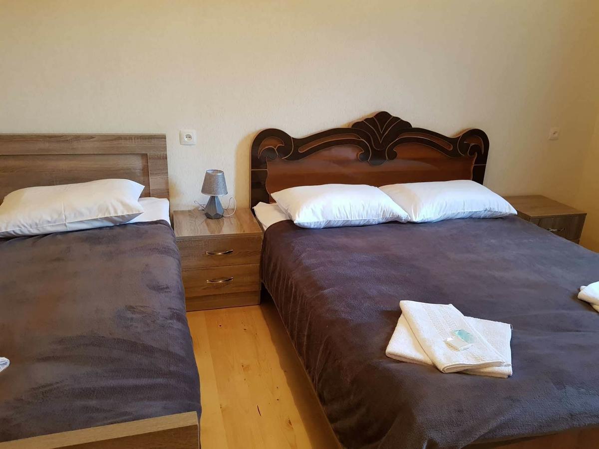 Guesthouse Guram Baba Mestia Esterno foto